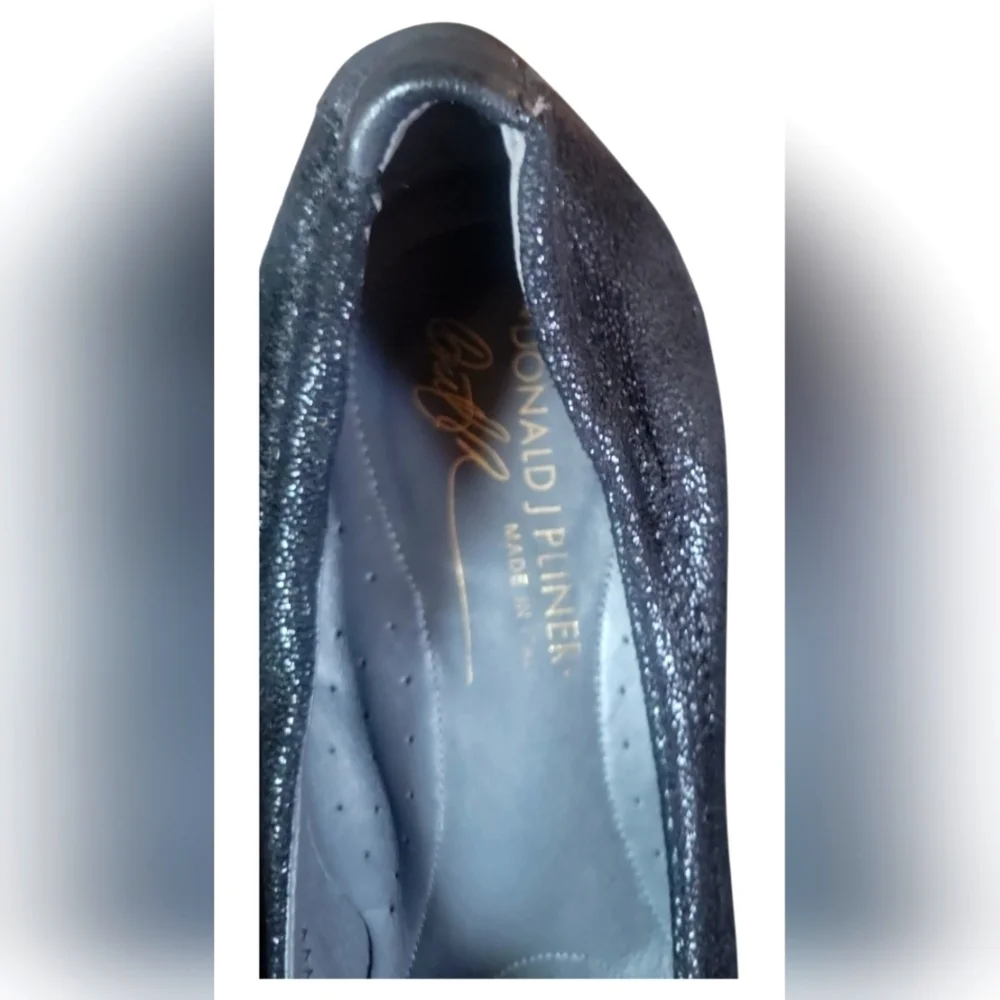 Donald J. Pliner Elegant Black Women's Timeless Elastic Opening Heels 9 1/2